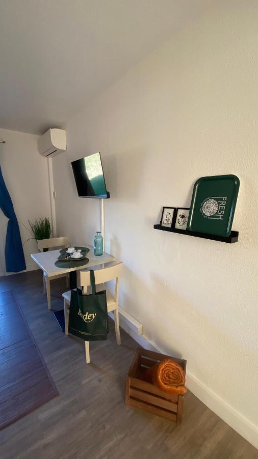 Joli Studio Camargue Lou Rouge ארל מראה חיצוני תמונה